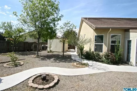 2216 N Mendonca Ct, Visalia, CA 93291 photo 32