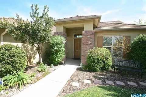 2216 N Mendonca Ct, Visalia, CA 93291 photo 3