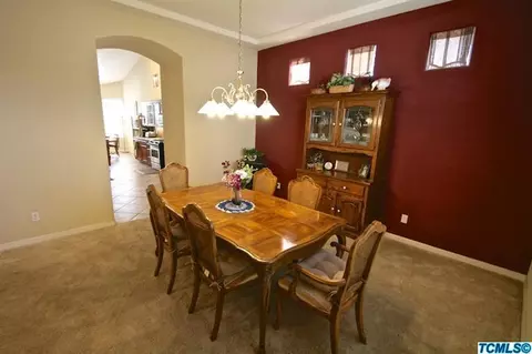 2216 N Mendonca Ct, Visalia, CA 93291 photo 17
