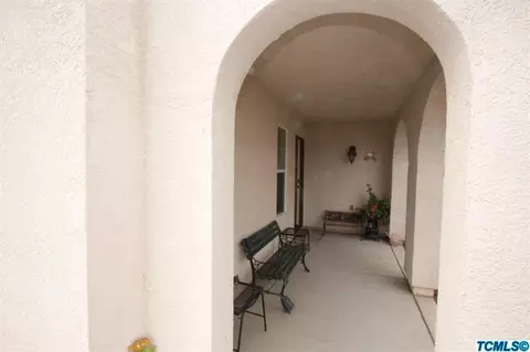 618 11th St, Sanger, CA 93657 photo 3