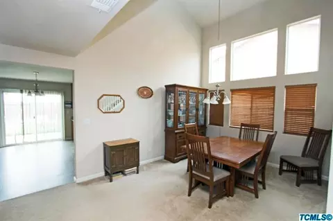 618 11th St, Sanger, CA 93657 photo 9