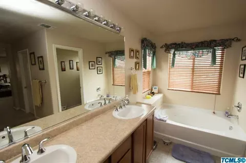 618 11th St, Sanger, CA 93657 photo 29