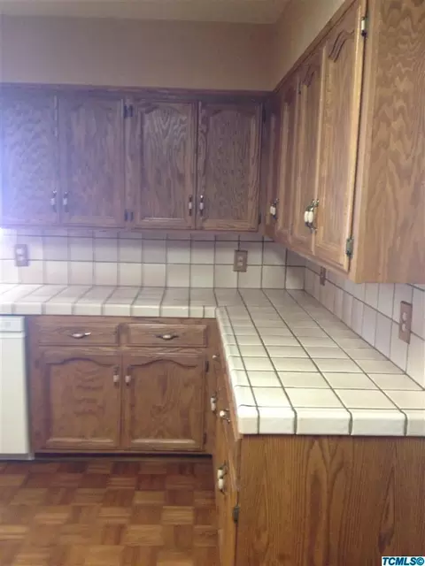 1811 Bell Ave, Corcoran, CA 93212 photo 4
