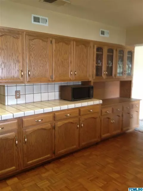 1811 Bell Ave, Corcoran, CA 93212 photo 2