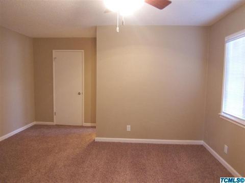 1055 E Academy Ave, Tulare, CA 93274 photo 8