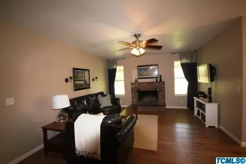 1401 Betsy, Exeter, CA 93221 photo 18