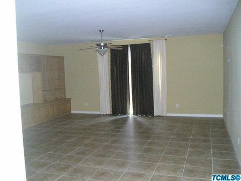 823 E Sunnyside Ave, Visalia, CA 93292 photo 8