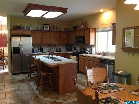 2667 Clarete St, Tulare, CA 93274 photo 3