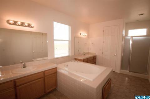 772 Carey Ave, Fowler, CA 93625 photo 40