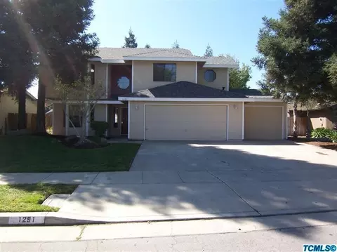 1291 E Fairview Ave, Tulare, CA 93274 photo 1