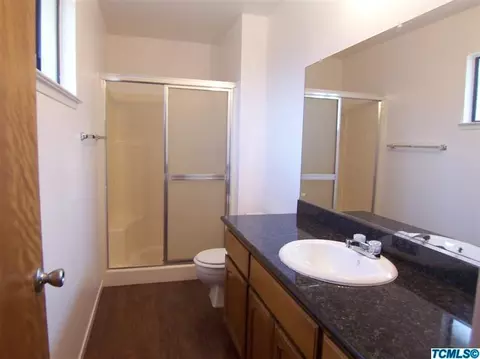 1438 E Brea Ave, Tulare, CA 93274 photo 9