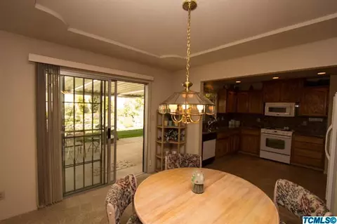 1585 River Bluff Dr, Reedley, CA 93654 photo 6