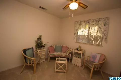 1585 River Bluff Dr, Reedley, CA 93654 photo 16