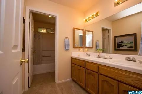 1585 River Bluff Dr, Reedley, CA 93654 photo 15