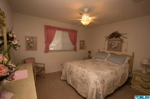 1585 River Bluff Dr, Reedley, CA 93654 photo 14