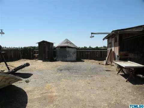 2401 E K Ave, Visalia, CA 93292 photo 5