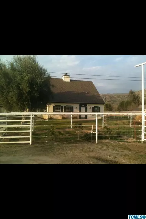 33615 Globe Dr, Springville, CA 93265 photo 1