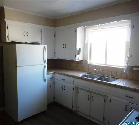 441 S Francis Ave, Exeter, CA 93221 photo 4