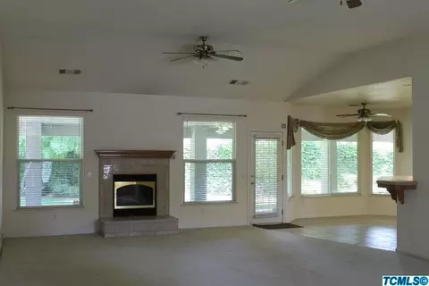 605 Partridge Ct, Exeter, CA 93221 photo 4