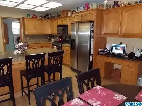 1548 E Paradise Ave, Visalia, CA 93292 photo 7