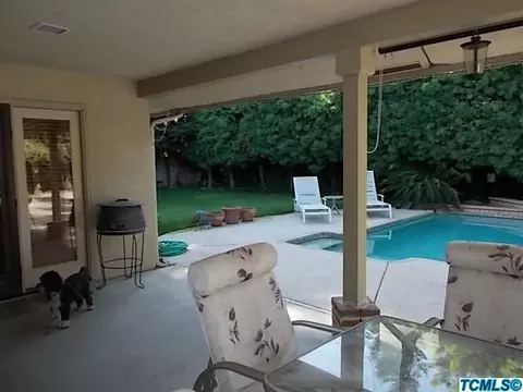 1548 E Paradise Ave, Visalia, CA 93292 photo 17