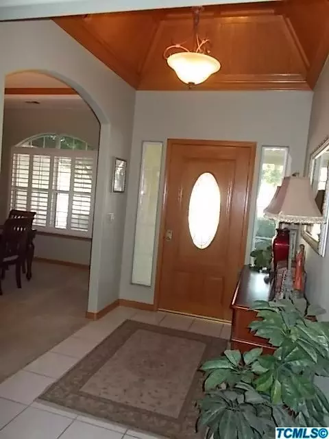 1548 E Paradise Ave, Visalia, CA 93292 photo 6