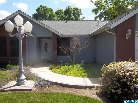 425 Jesse St, Exeter, CA 93221 photo 2