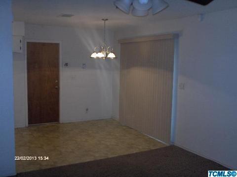 19725 Hemlock Ln, Lemoore, CA 93245 photo 4