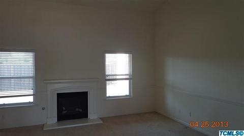 253 E Stanley Ave, Reedley, CA 93654 photo 3
