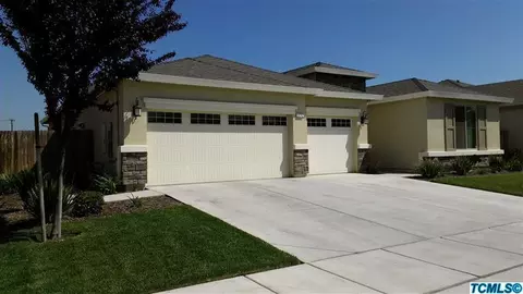 3712 E Laura Ave, Visalia, CA 93292 photo 2