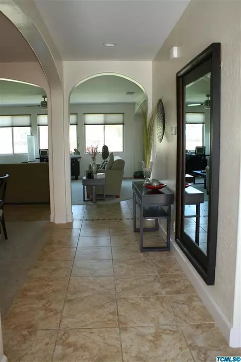 3712 E Laura Ave, Visalia, CA 93292 photo 4