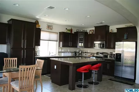 3712 E Laura Ave, Visalia, CA 93292 photo 9