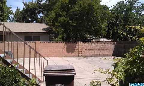 943 E Sycamore Ave, Tulare, CA 93274 photo 3