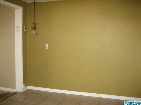424 E Monterey St, Avenal, CA 93204 photo 16
