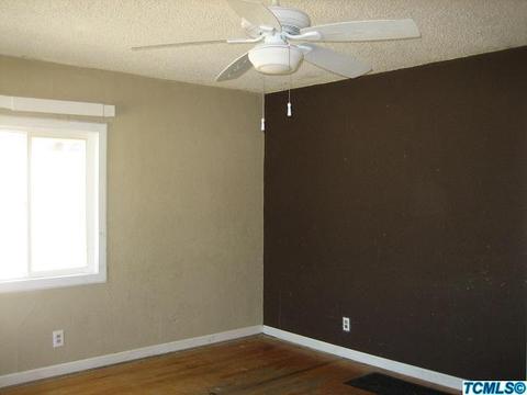 424 E Monterey St, Avenal, CA 93204 photo 13