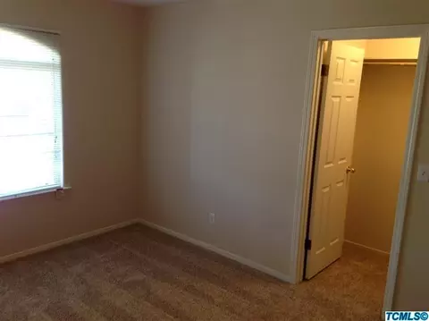 1273 E Davis Dr, Dinuba, CA 93618 photo 14