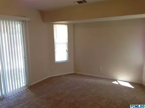 1273 E Davis Dr, Dinuba, CA 93618 photo 7