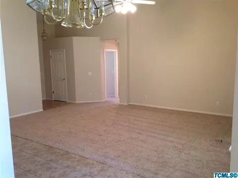 1273 E Davis Dr, Dinuba, CA 93618 photo 6