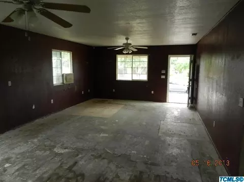 516 N St, Sanger, CA 93657 photo 3