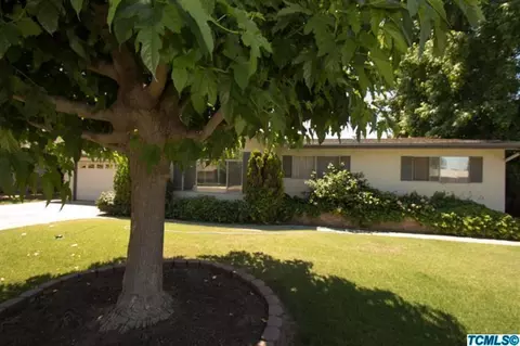 346 W Wayside Dr, Dinuba, CA 93618 photo 4