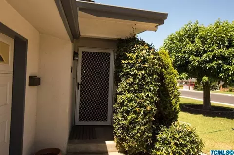 346 W Wayside Dr, Dinuba, CA 93618 photo 5