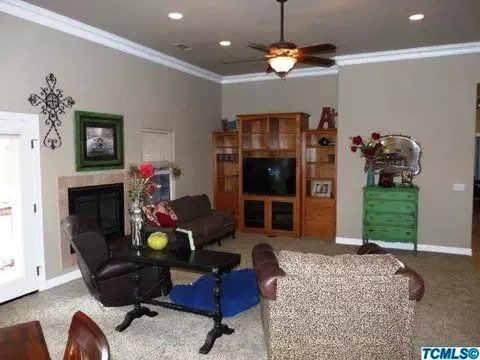 714 W Meadow Ct, Exeter, CA 93221 photo 7