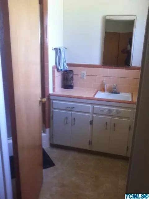 313 E Gail Ave, Tulare, CA 93274 photo 10
