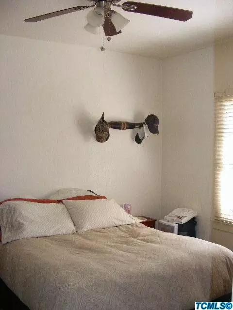 600 E Tulare Ave, Visalia, CA 93292 photo 8