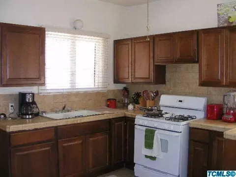 600 E Tulare Ave, Visalia, CA 93292 photo 11