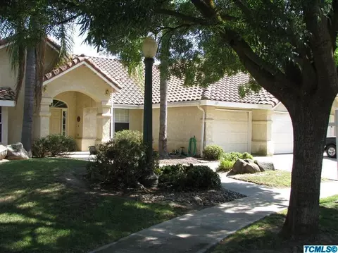625 E Sunnyview Ct, Visalia, CA 93292 photo 3