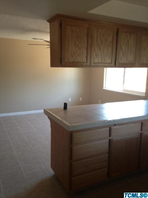 2728 E Vine Ave, Visalia, CA 93292 photo 7