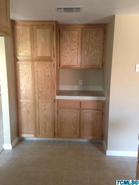 2728 E Vine Ave, Visalia, CA 93292 photo 10