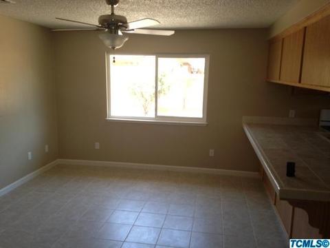 2728 E Vine Ave, Visalia, CA 93292 photo 6
