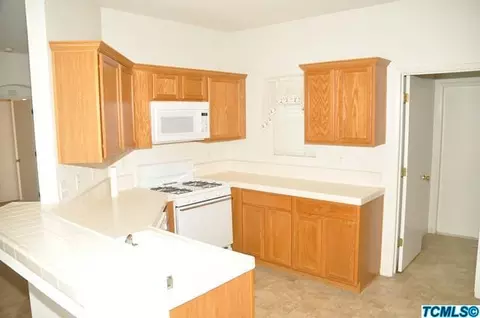 4303 E Meadow Ave, Visalia, CA 93292 photo 9